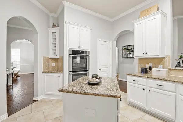 $575,000 | 1106 Commons Waterway Drive, Huffman, TX 77336