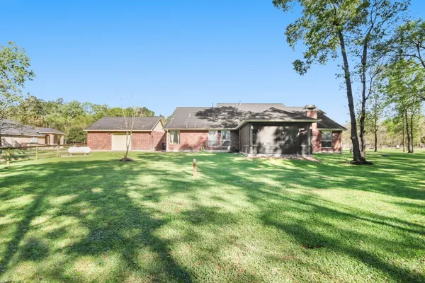 $575,000 | 1106 Commons Waterway Drive, Huffman, TX 77336