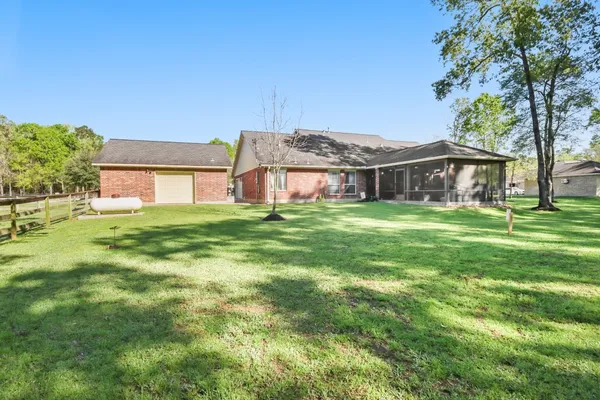 $575,000 | 1106 Commons Waterway Drive, Huffman, TX 77336