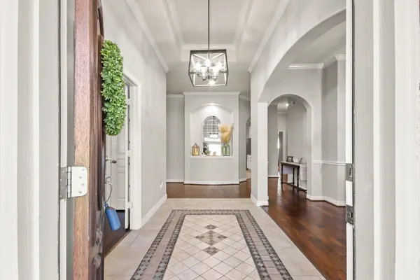 $575,000 | 1106 Commons Waterway Drive, Huffman, TX 77336