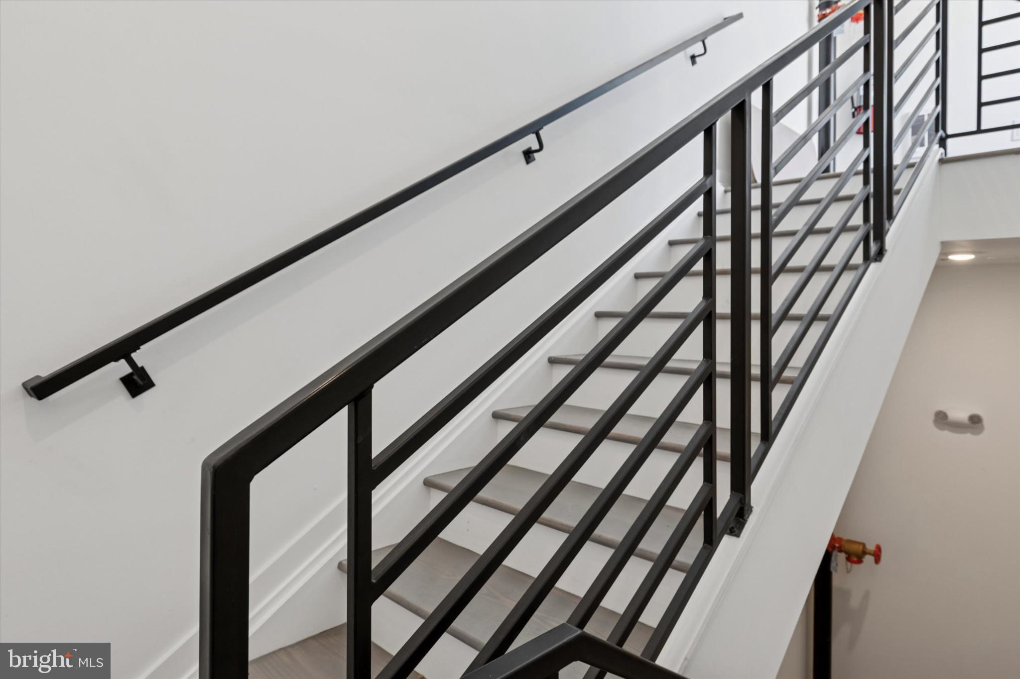 22 East Rittenhouse Street Philadelphia, PA 19144 - Photo 32 of 34 a close view of staircase