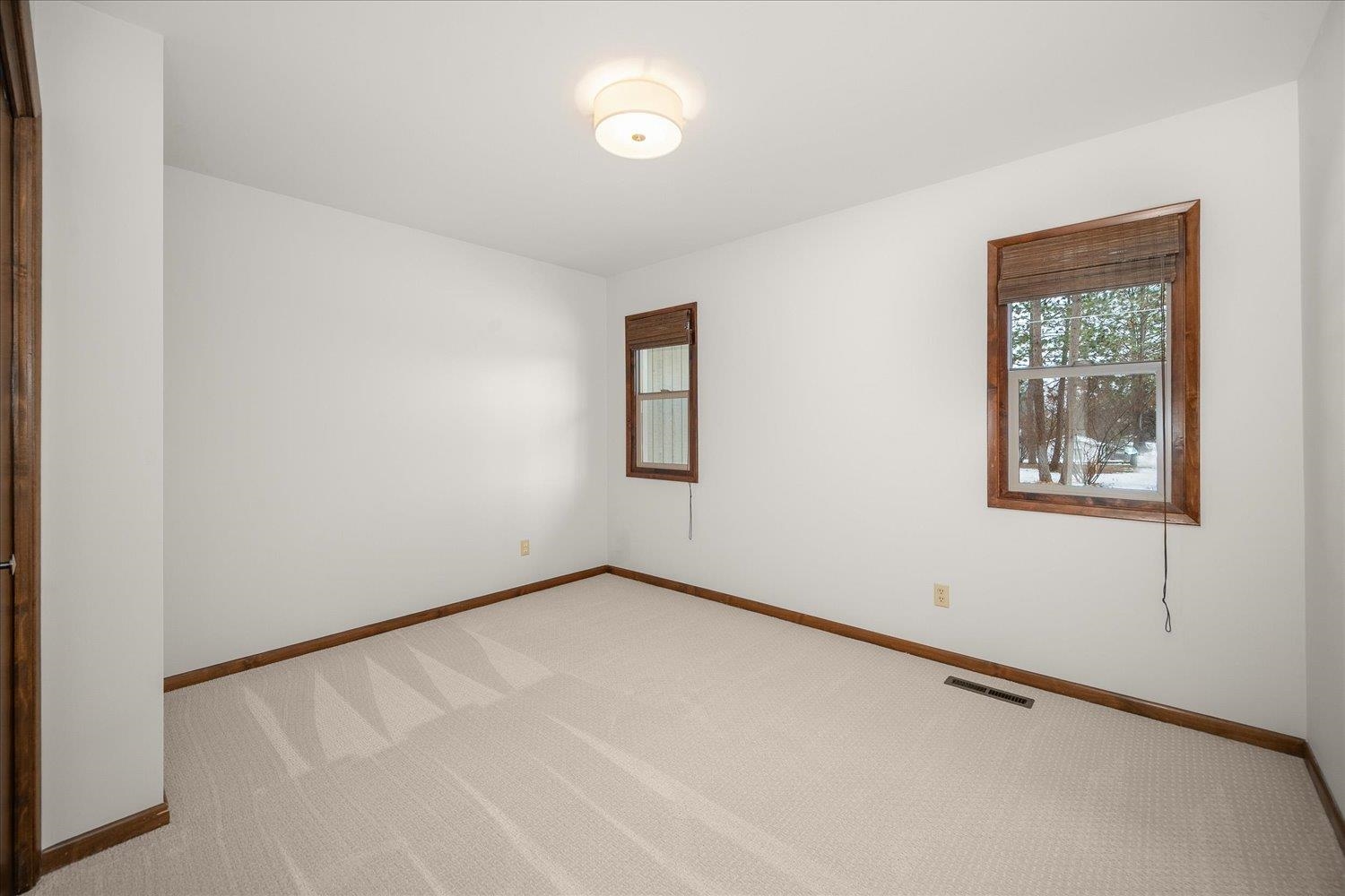 3515 South Altamont Street Spokane, WA 99223 - Photo 16 of 26