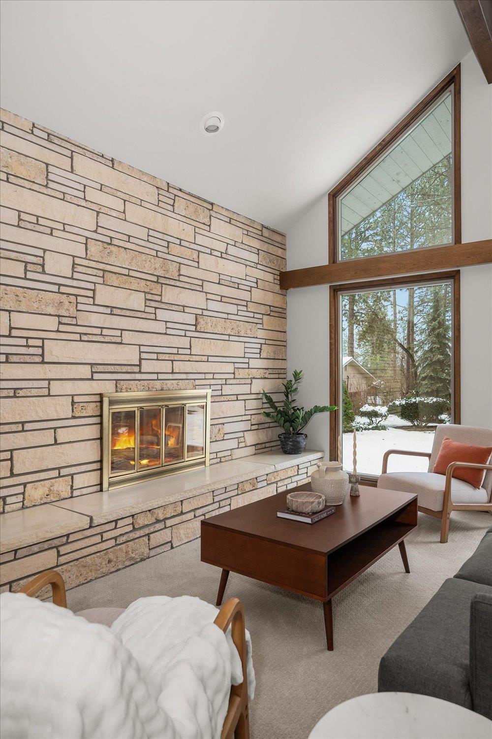 3515 South Altamont Street Spokane, WA 99223 - Photo 4 of 26