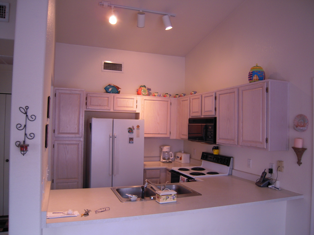14300 West Bell Road, Unit 391 Surprise, AZ 85374 - Photo 3 of 6 Kitchen