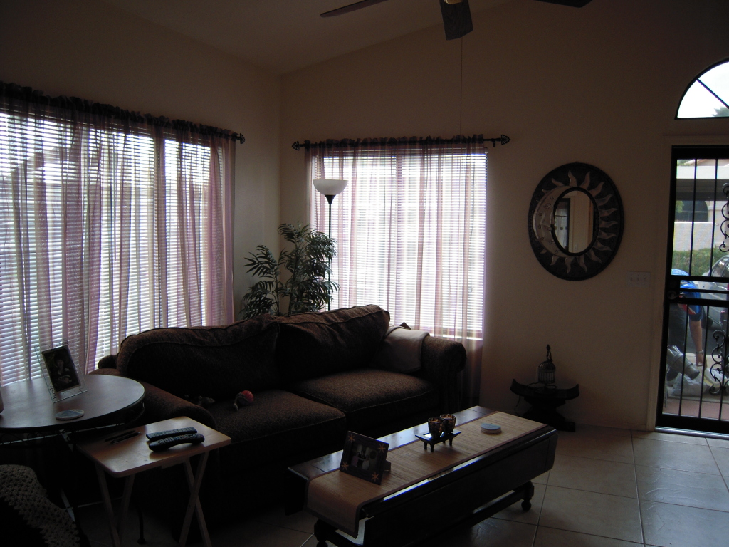 14300 West Bell Road, Unit 391 Surprise, AZ 85374 - Photo 6 of 6 Living Room