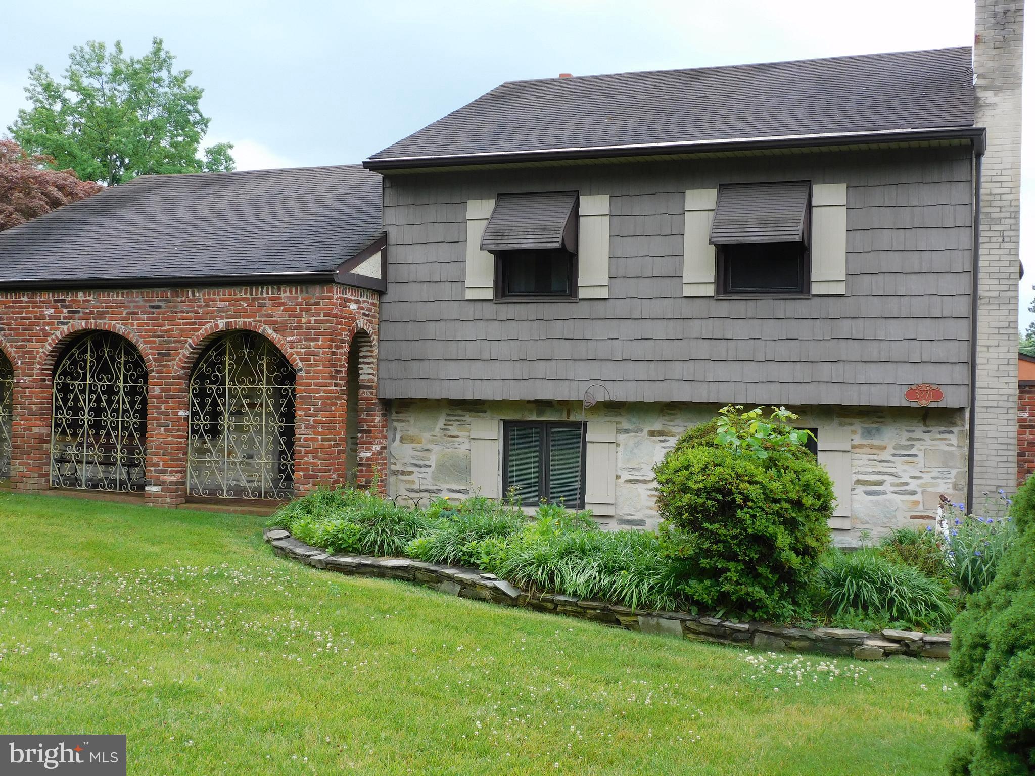 3271 Oak Road Huntingdon Valley, PA 19006 - Photo 2 of 53 Gallery Image 2