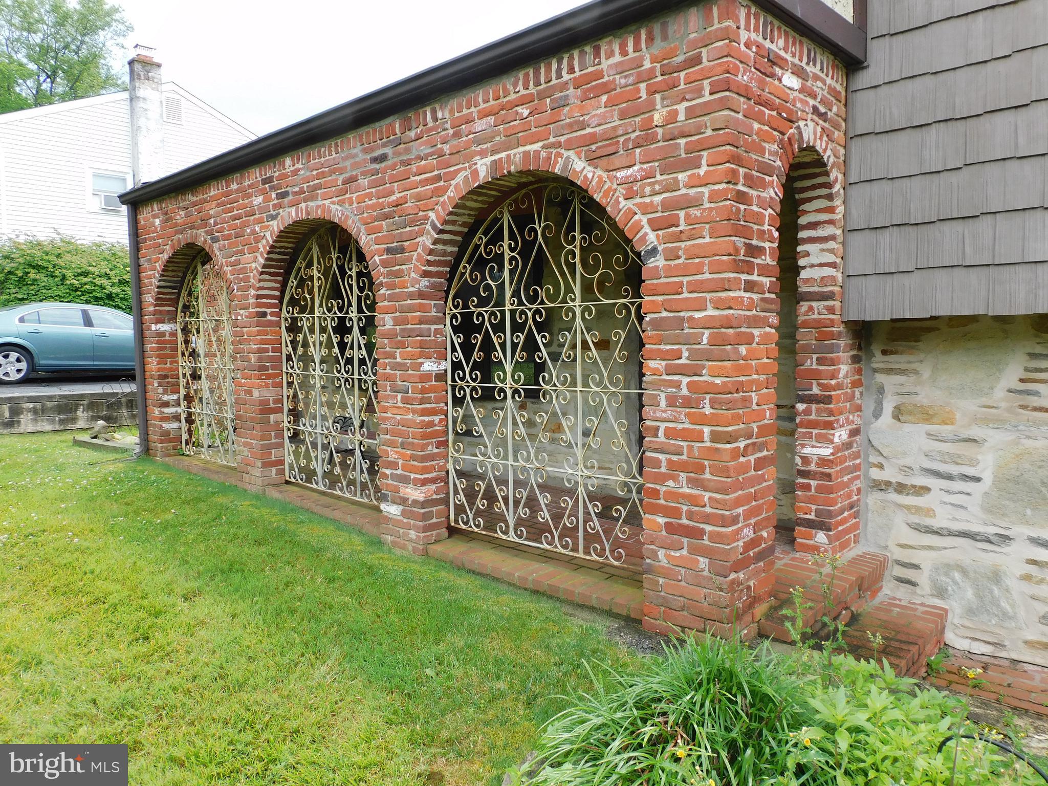 3271 Oak Road Huntingdon Valley, PA 19006 - Photo 4 of 53 Gallery Image 4