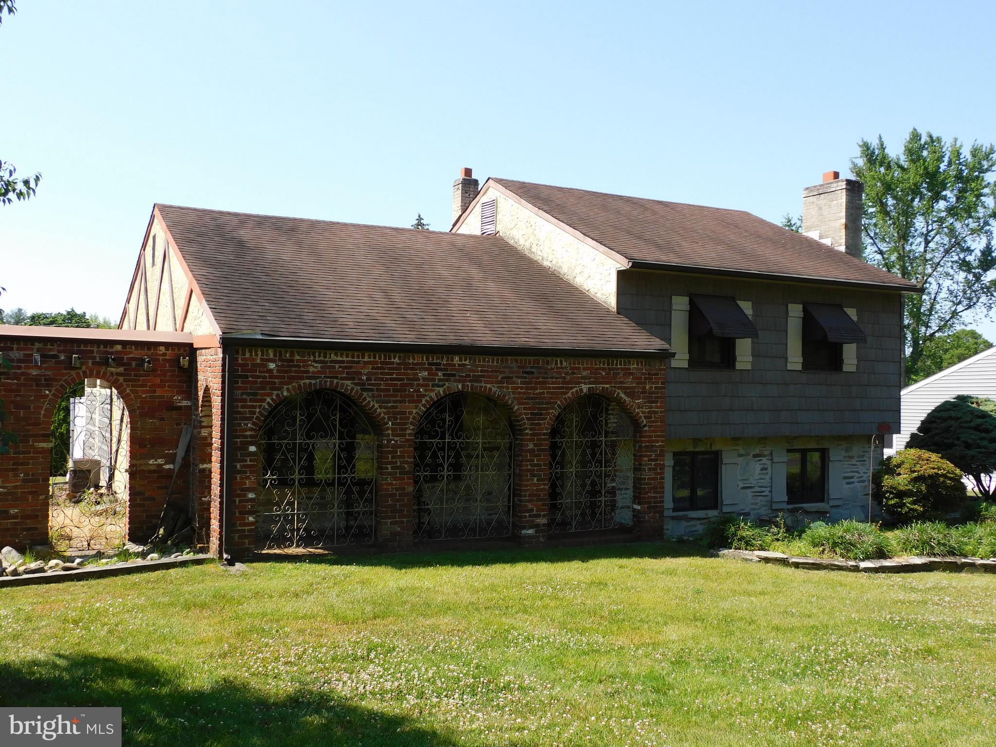 3271 Oak Road Huntingdon Valley, PA 19006 - Photo 7 of 53 Gallery Image 7