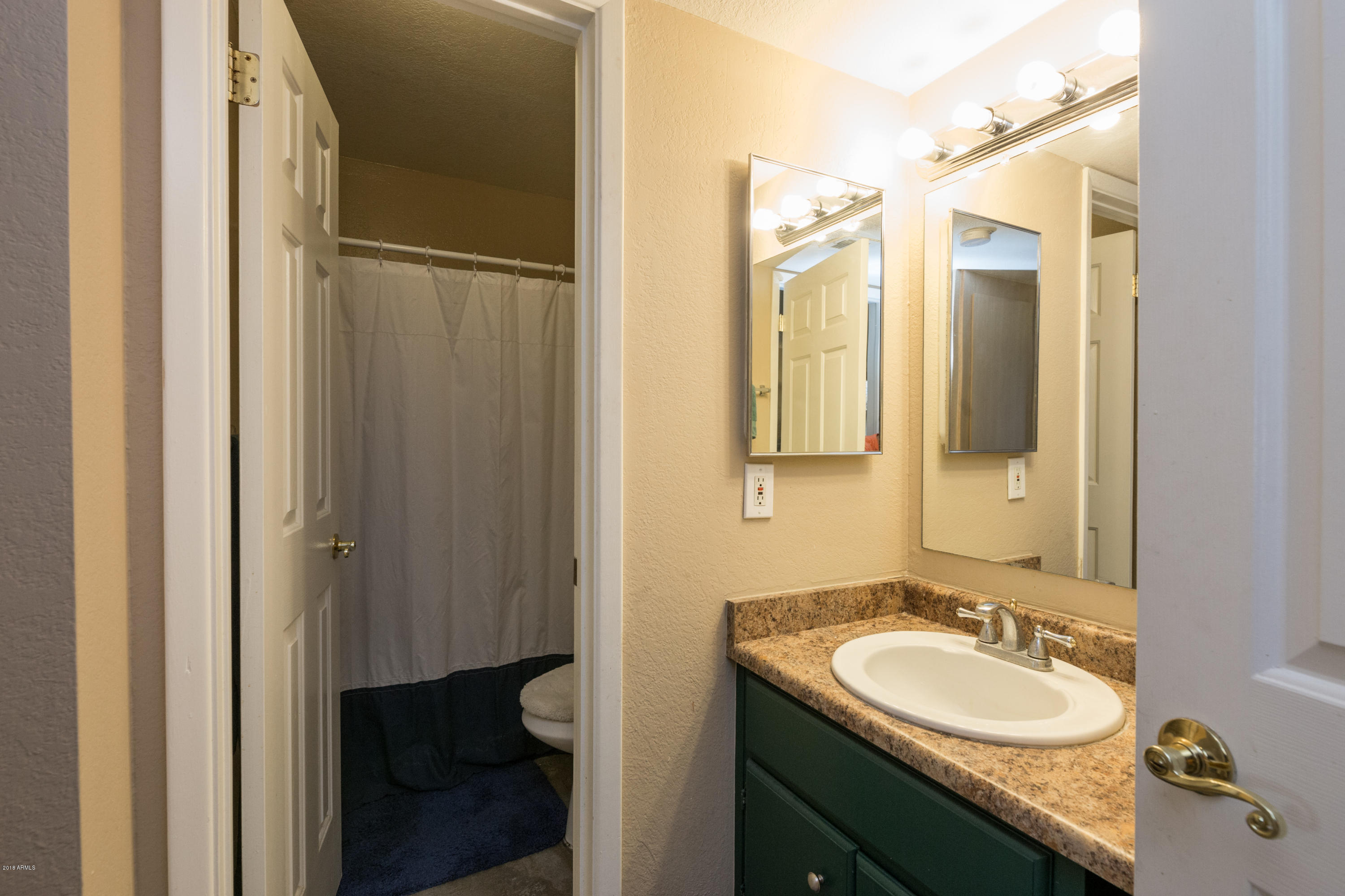 3825 East Camelback Road, Unit 232 Phoenix, AZ 85018 - Photo 10 of 23 Bathroom