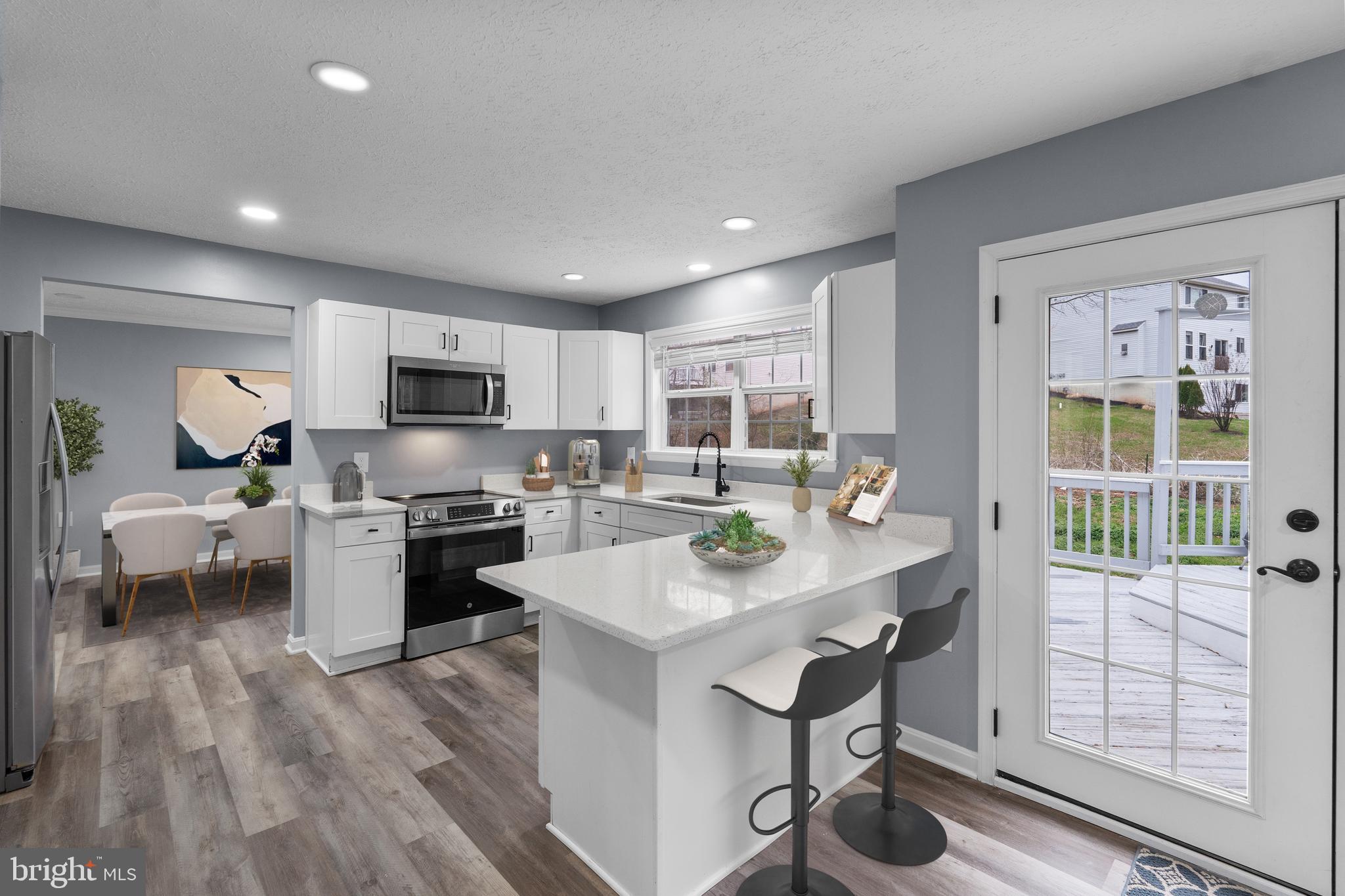 10415 Labrador Loop Manassas, VA 20112 - Photo 15 of 66