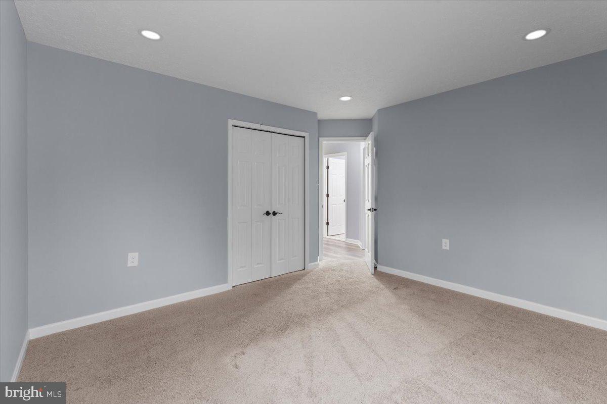 10415 Labrador Loop Manassas, VA 20112 - Photo 52 of 66 a view of an empty room