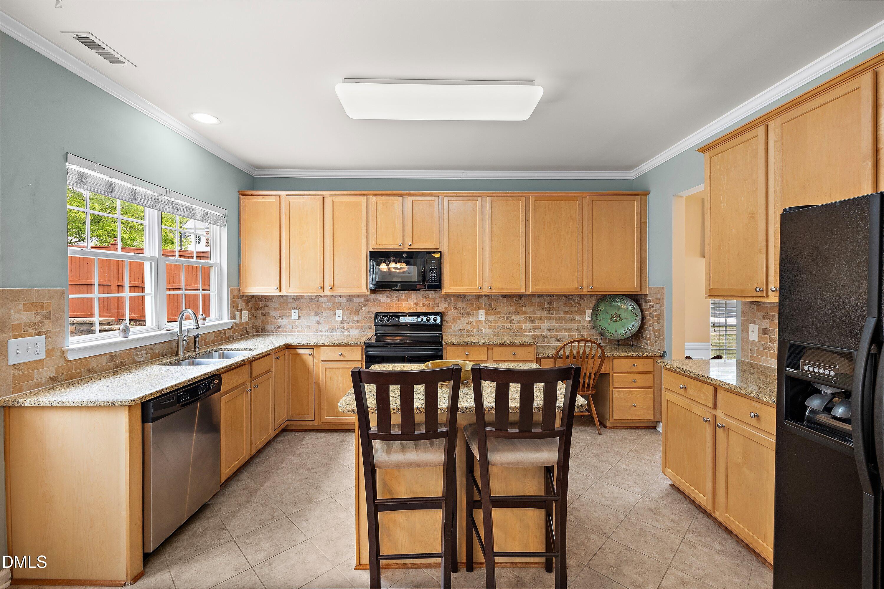 7400 Silver View Lane Raleigh, NC 27613 - Photo 12 of 75