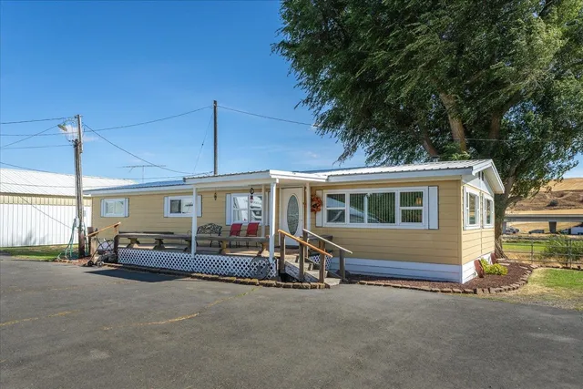 $799,900 | 101-103 Kelsey Road, Rosalia, WA 99170