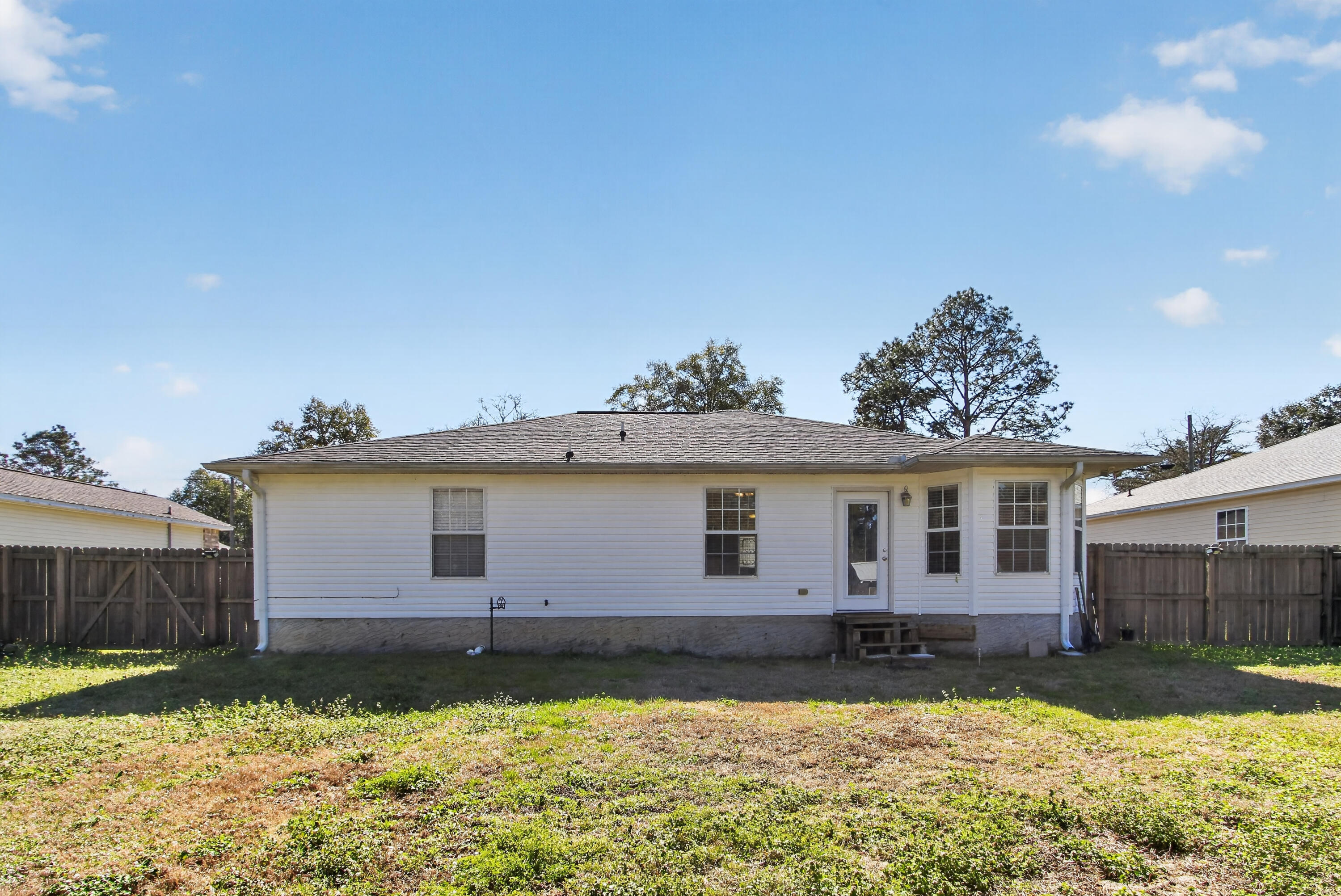 3151 Forrest Avenue Crestview, FL 32539 - Photo 26 of 28 IMG_3631