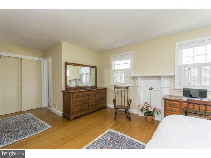 262 Devonshire Road Devon, PA 19333 - Photo 14 of 23 a living room with furniture and a window