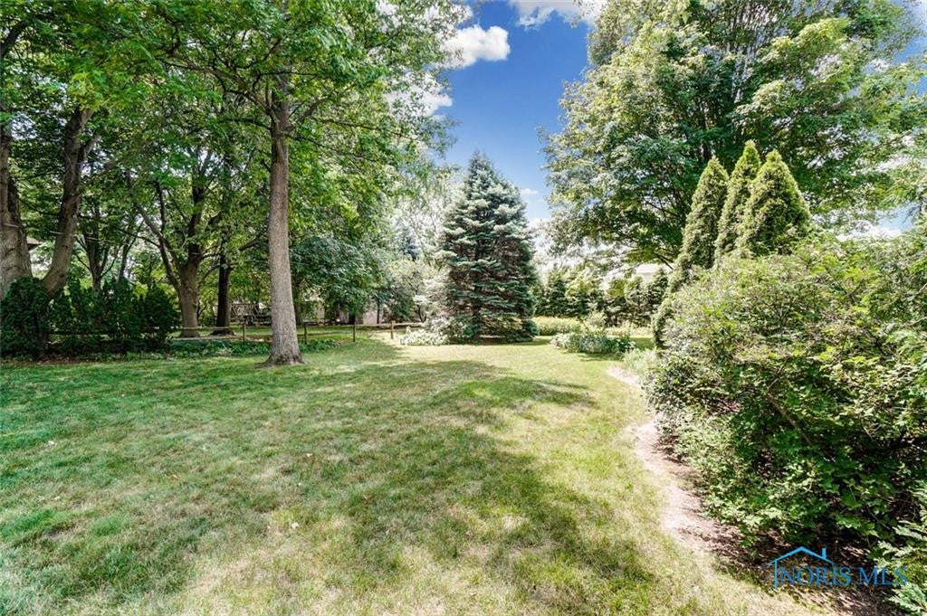 6407 Longfellow Road Sylvania, OH 43560 - Photo 35 of 36 Gallery Image 35