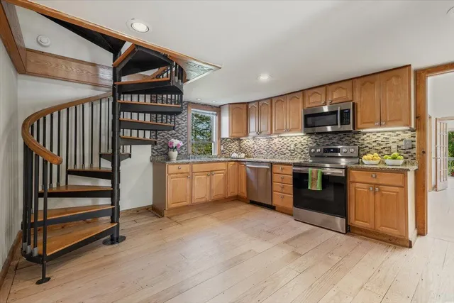 $998,000 | 19196 Cleveland Avenue, Galien, MI 49113