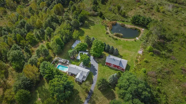 $998,000 | 19196 Cleveland Avenue, Galien, MI 49113