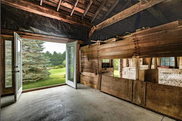 $998,000 | 19196 Cleveland Avenue, Galien, MI 49113