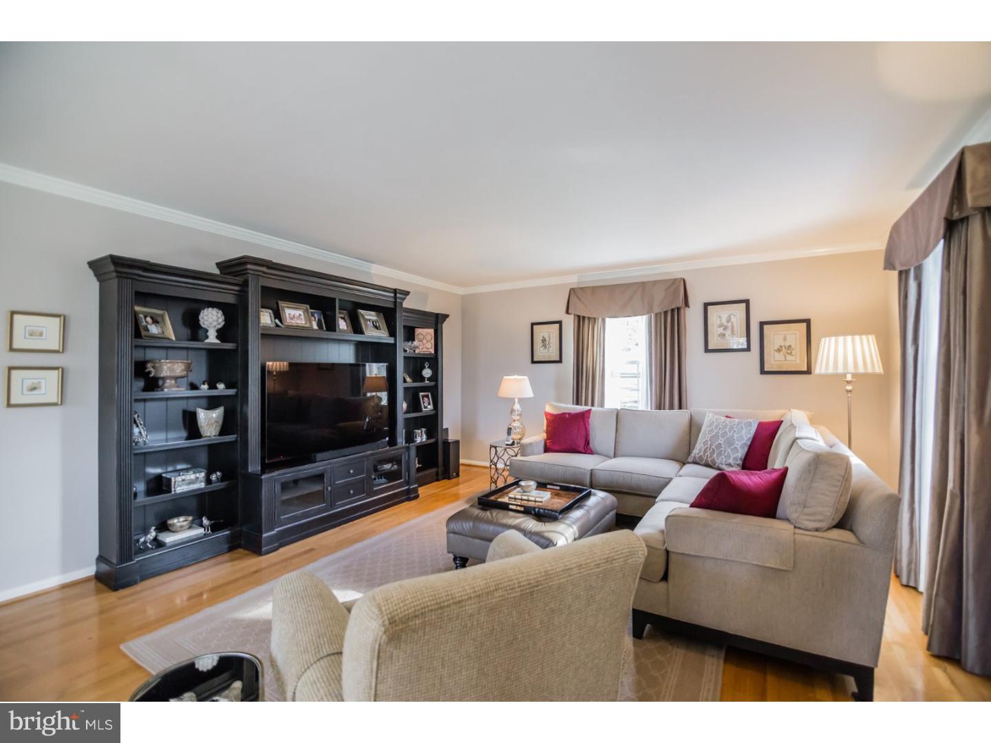 228 Country Gate Road Wayne, PA 19087 - Photo 6 of 23 Living Room