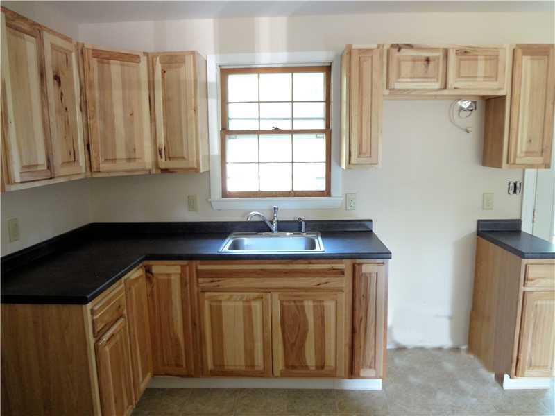 401 Chicopee Road Buxton, ME 04093 - Photo 5 of 34 Kitchen.