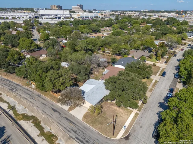 a picture of a refrigerator