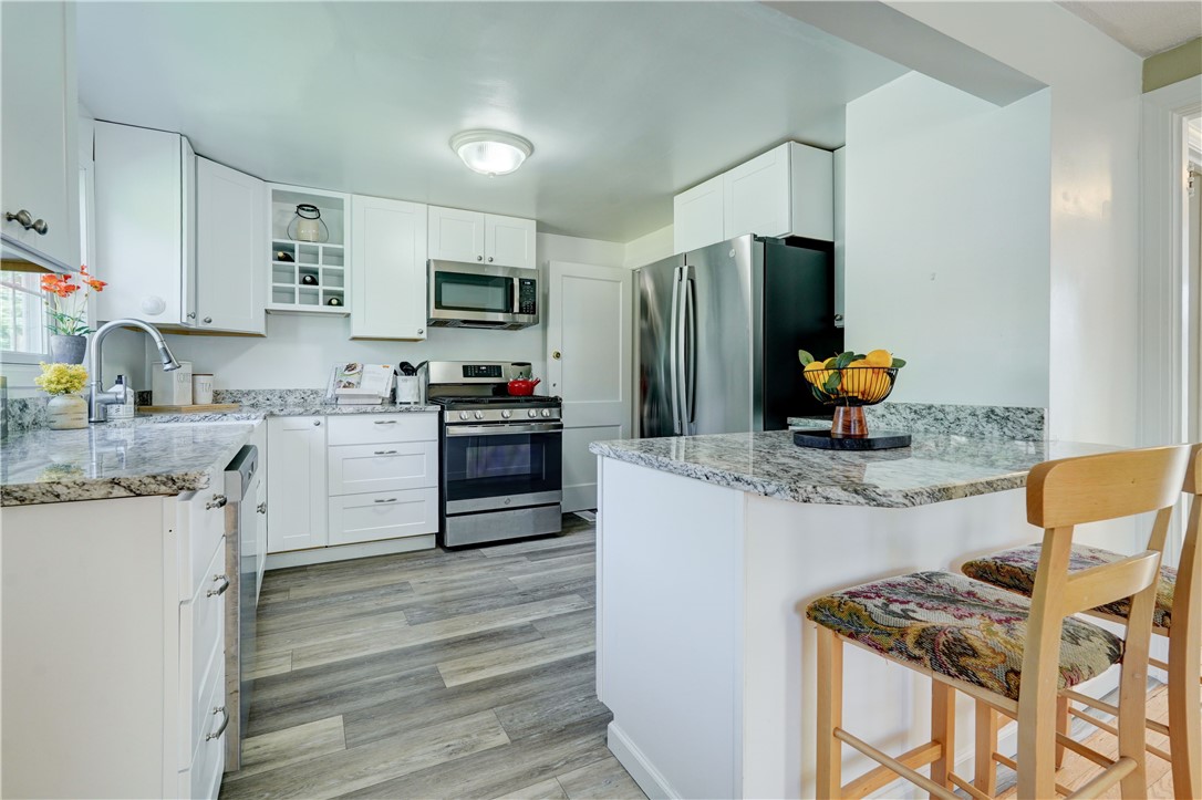 100 Meadowbrook Road Rochester, NY 14620 - Photo 5 of 37 Gallery Image 5