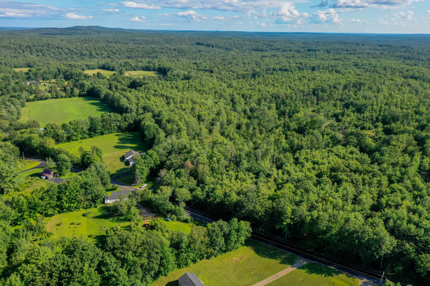 100 Sunset Road Springvale, ME 04083 - Photo 4 of 11 Pic#-2