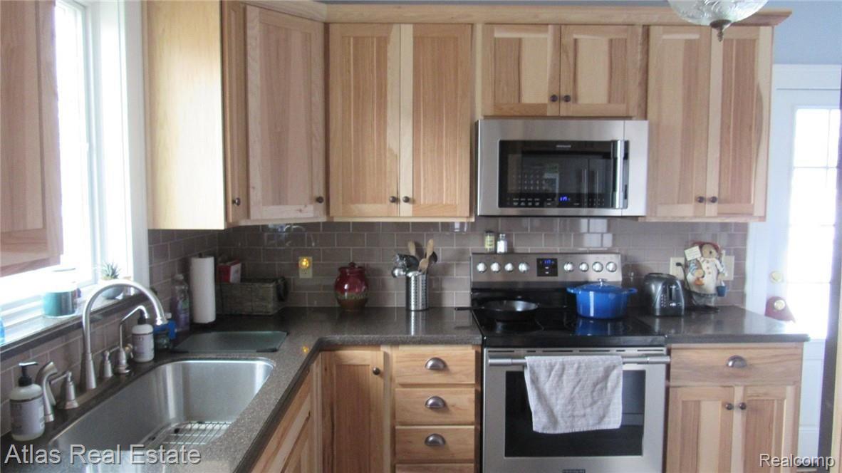 10095 Hegel Road Goodrich, MI 48438 - Photo 11 of 29 IMG_0663.JPG