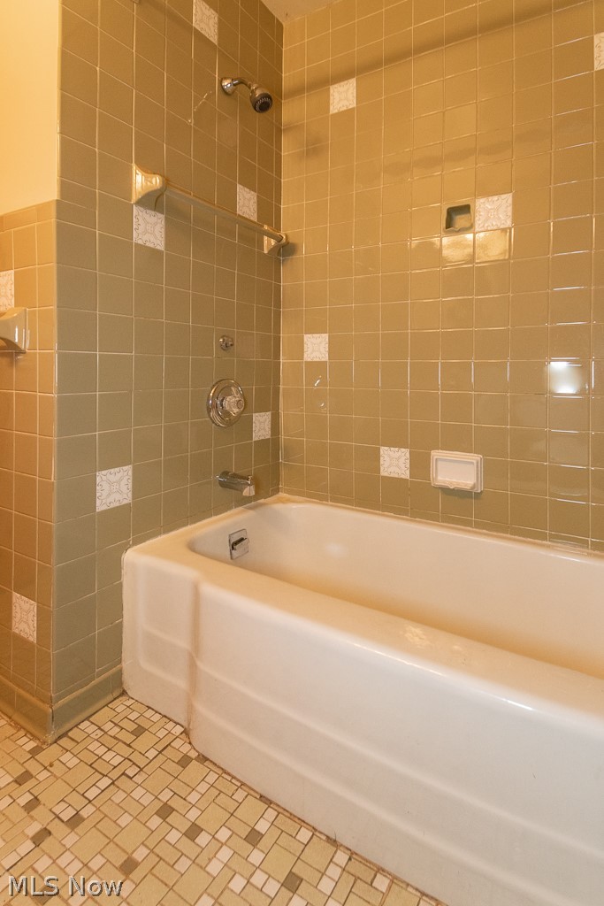 28290 White Road Wickliffe, OH 44092 - Photo 21 of 33 Gallery Image 21
