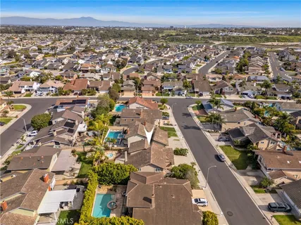 $1,995,000 | 6051 Judwick Circle, Huntington Beach, CA 92648