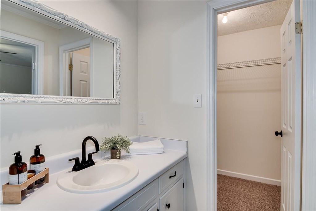 5209 Hereford Farm Road Evans, GA 30809 - Photo 16 of 31 Gallery Image 16