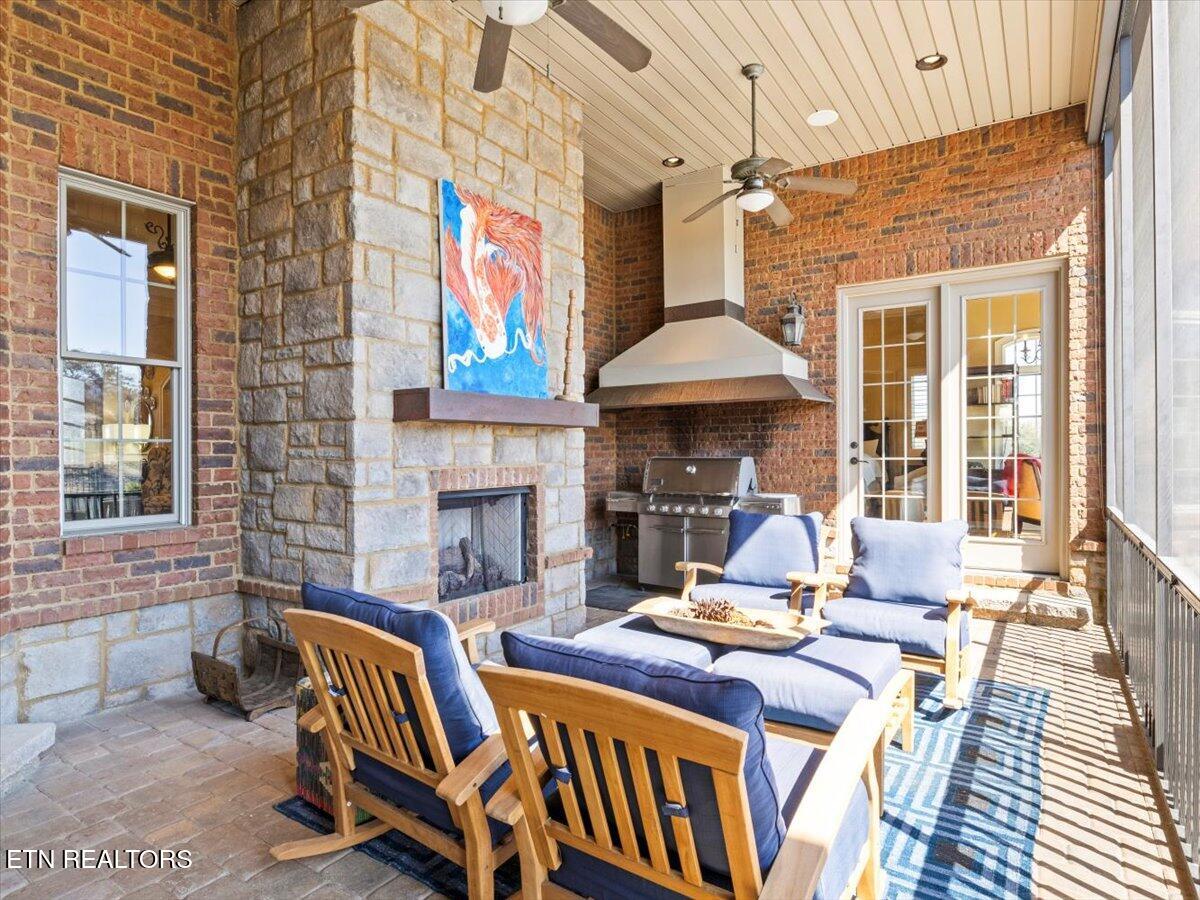 3755 Promontory Point Louisville, TN 37777 - Photo 21 of 55 30-IMG_9286