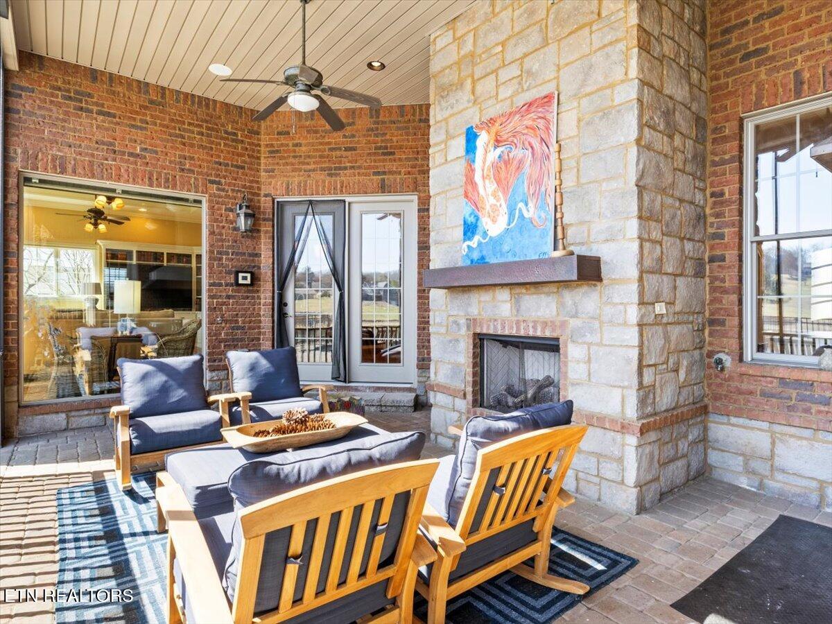 3755 Promontory Point Louisville, TN 37777 - Photo 22 of 55 29-IMG_9289