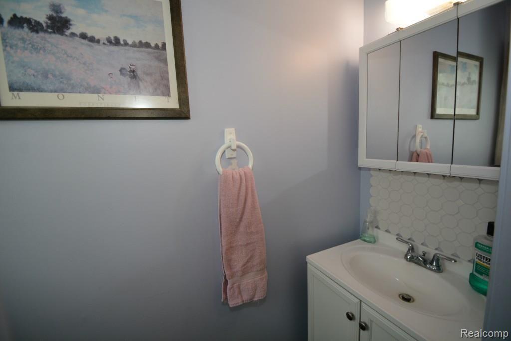 3530 Lippincott Road Lapeer, MI 48446 - Photo 37 of 60 3530 Lippincott (55).jpg