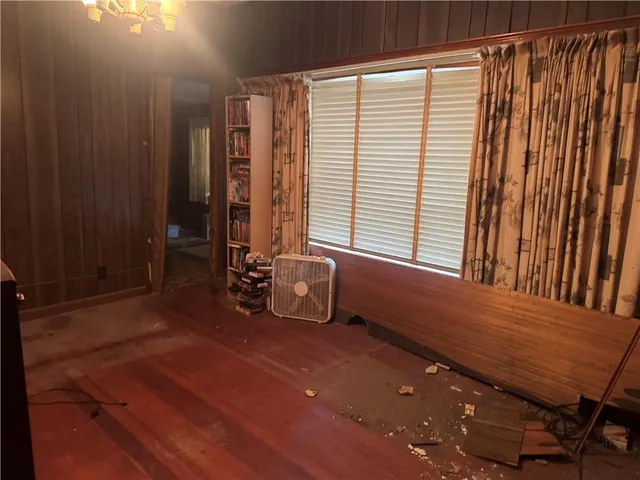 $63,000 | 902 East 9th Street, Pittsburg, KS 66762