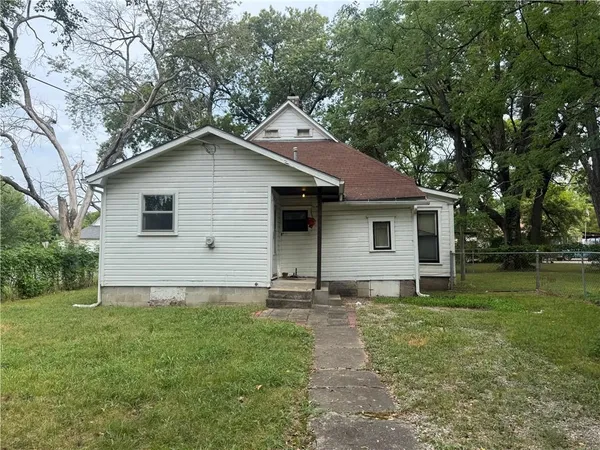 $53,000 | 902 East 9th Street, Pittsburg, KS 66762
