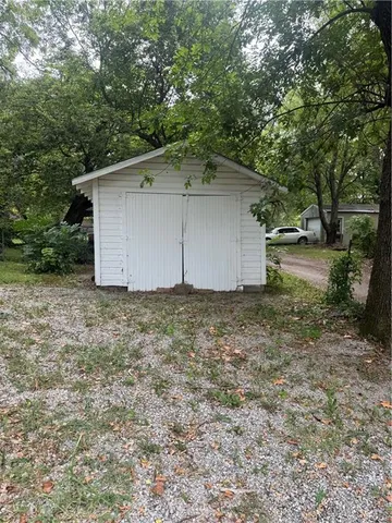 $63,000 | 902 East 9th Street, Pittsburg, KS 66762