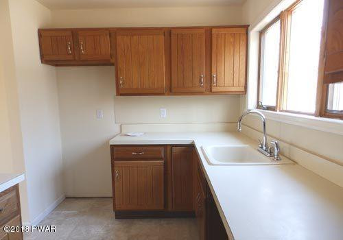 117 Hickory Road Milford, PA 18337 - Photo 6 of 25 Kitchen