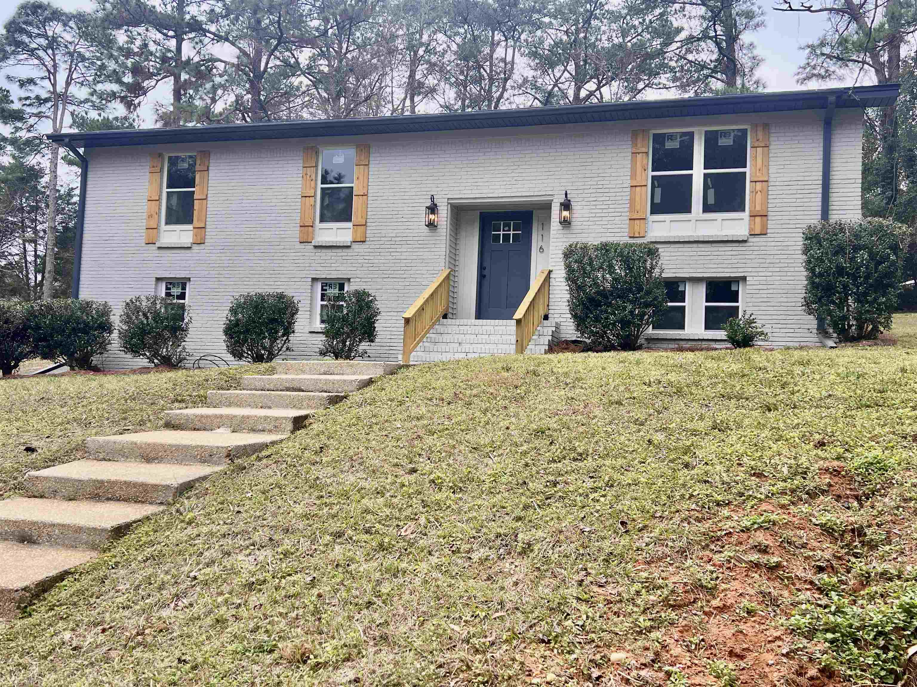 116 Sara Avenue East Daphne, AL 36527 - Photo 1 of 31 Front Of Structure