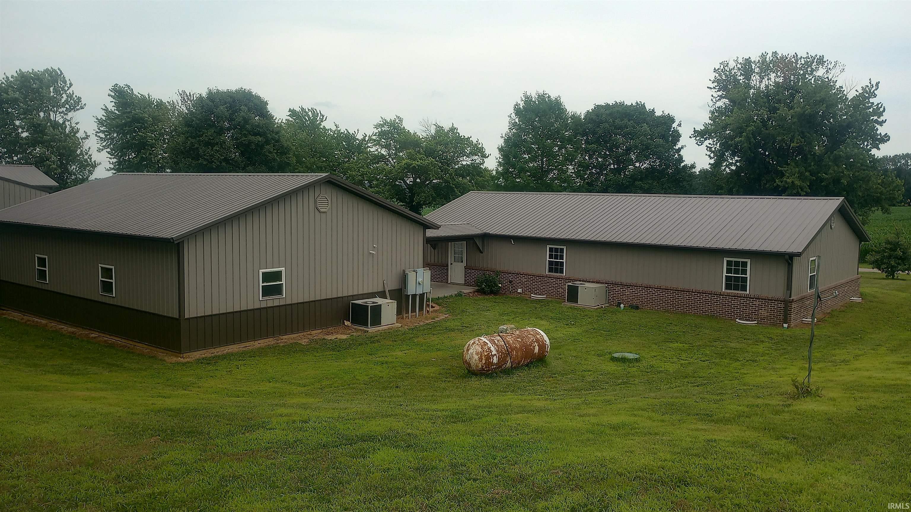 2219 Loudermilk Road Vincennes, IN 47591 - Photo 14 of 46