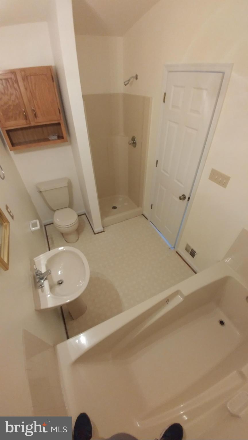 2435 Prentice Court Frederick, MD 21702 - Photo 18 of 25 Master bath has 6' soaking tub & separate shower
