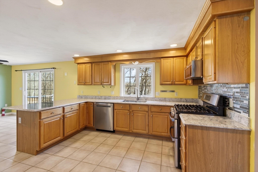 96 Derry Road Methuen, MA 01844 - Photo 14 of 42 Gallery Image 14