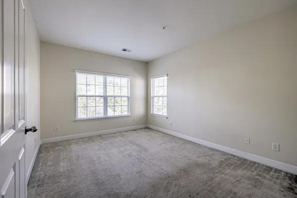 $1,450 | 8511 Burnham Lane, Unit J14, Nashville, TN 37211