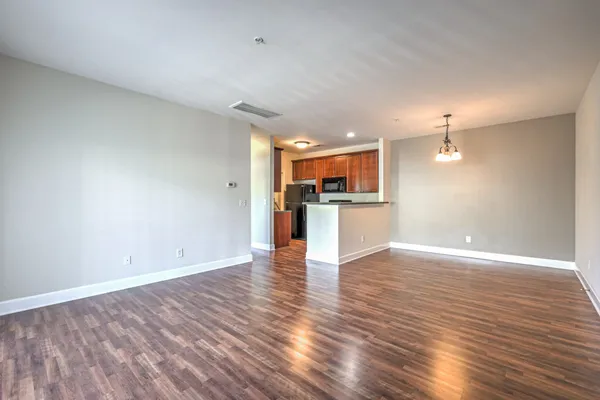 $1,450 | 8511 Burnham Lane, Unit J14, Nashville, TN 37211