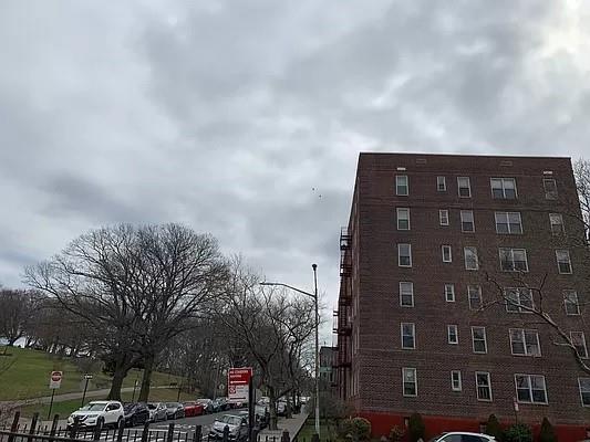 6801 Shore Road, Unit 2E Brooklyn, NY 11220 - Photo 11 of 15 Gallery Image 11