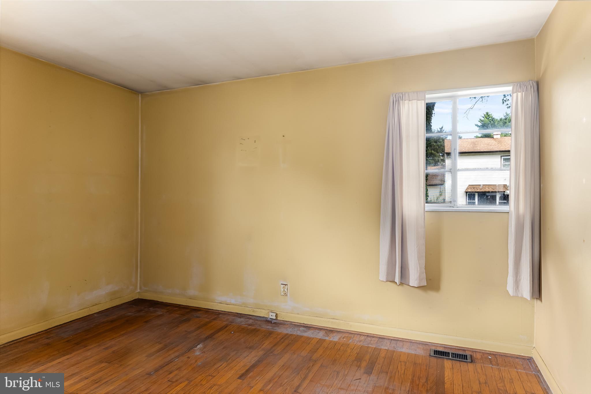 301 Juniper Drive Cherry Hill, NJ 08003 - Photo 16 of 28