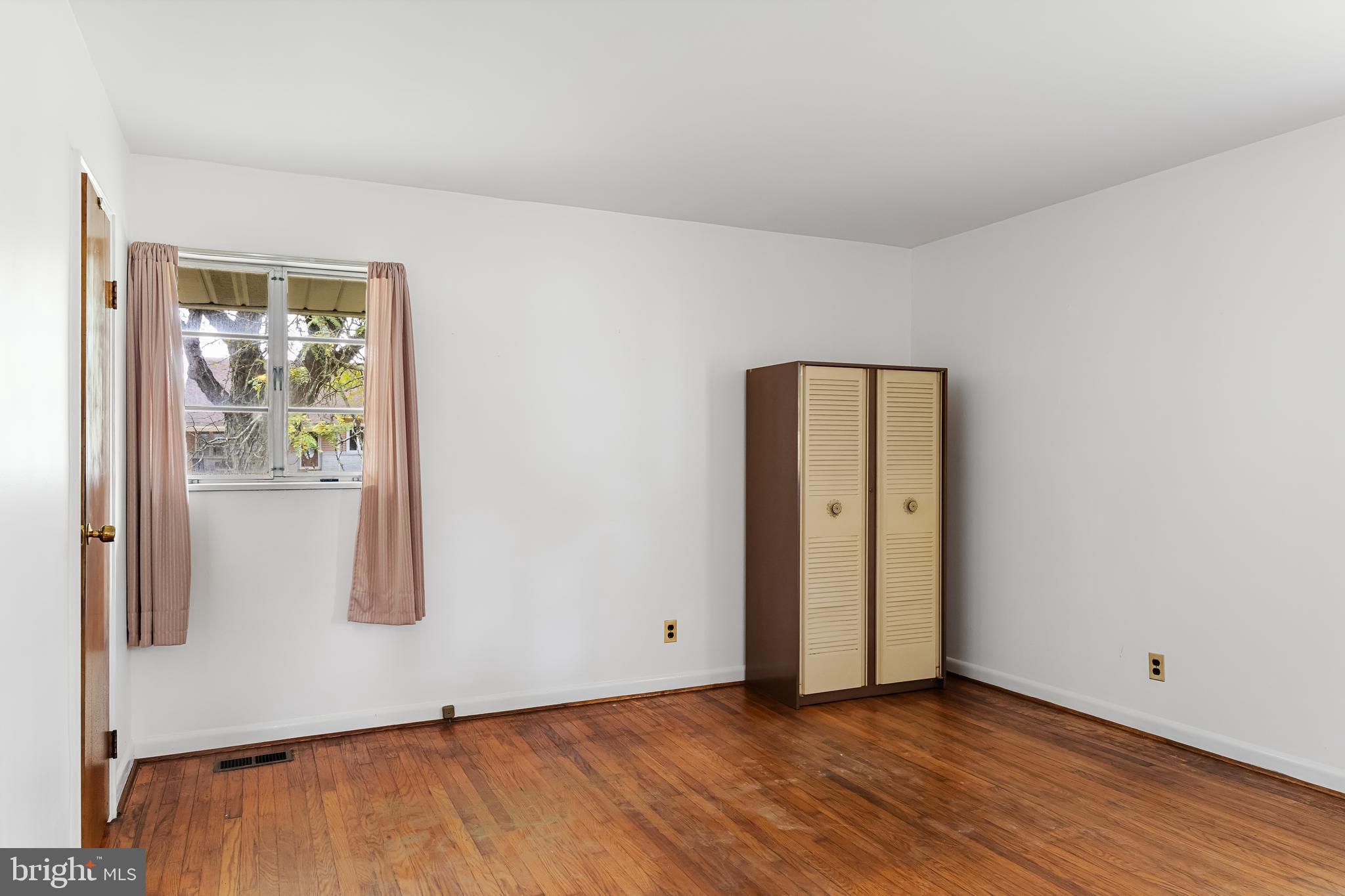 301 Juniper Drive Cherry Hill, NJ 08003 - Photo 18 of 28