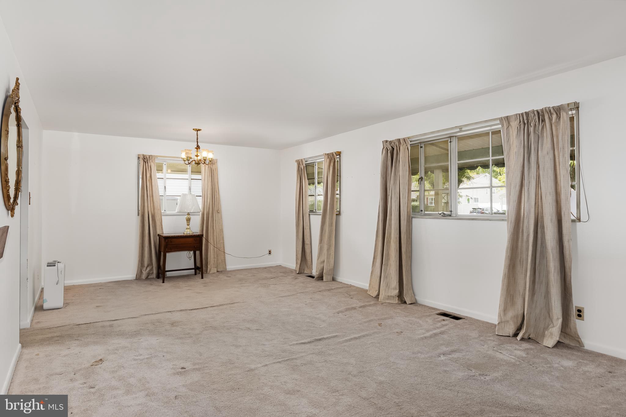 301 Juniper Drive Cherry Hill, NJ 08003 - Photo 6 of 28