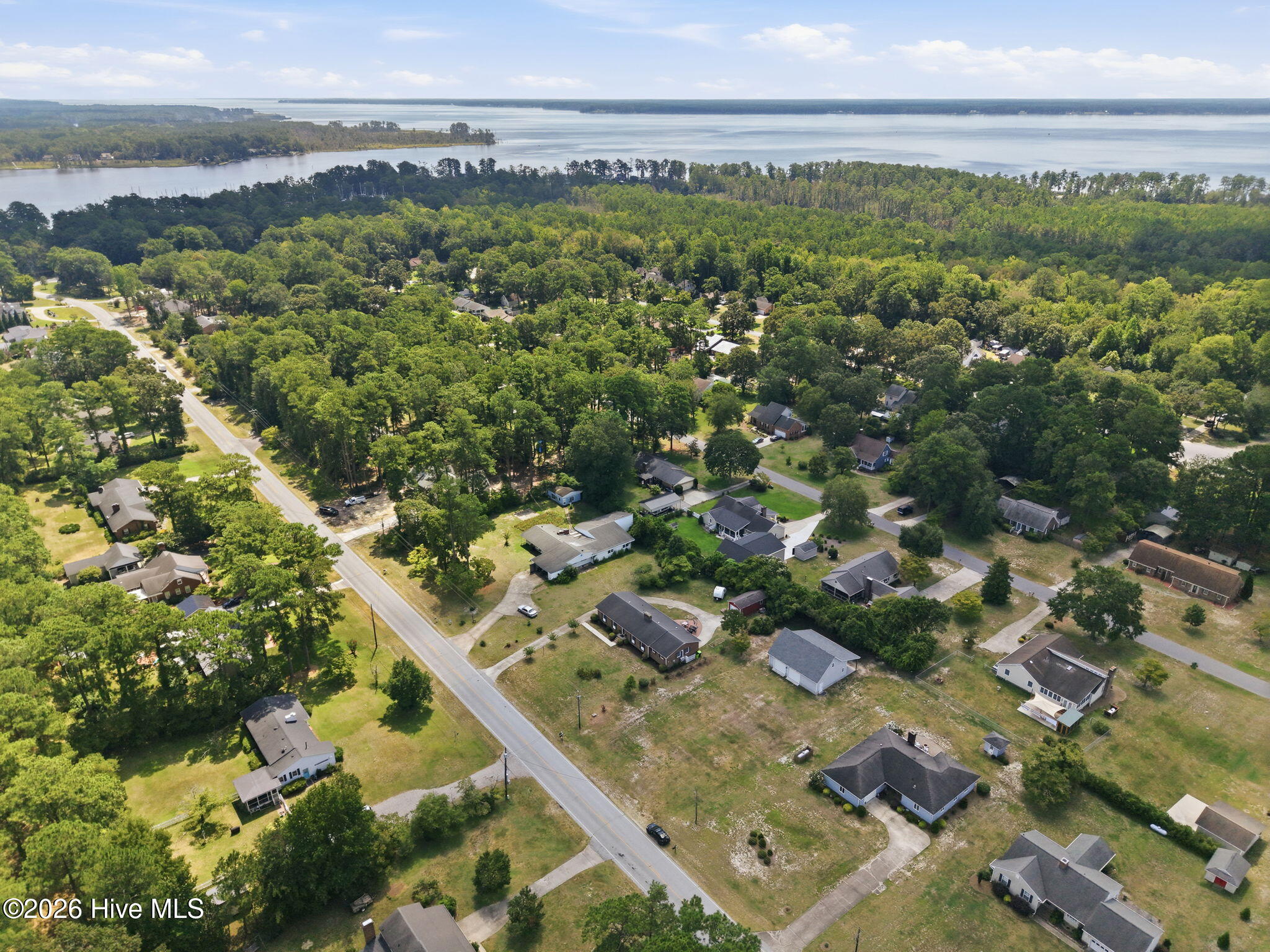 6762 River Road Washington, NC 27889 - Photo 10 of 59 Less than .5 mi from water access